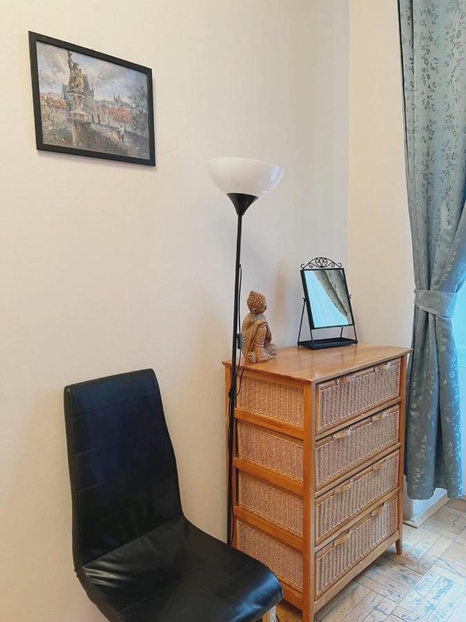 Modern Apartment Krakovska براغ المظهر الخارجي الصورة